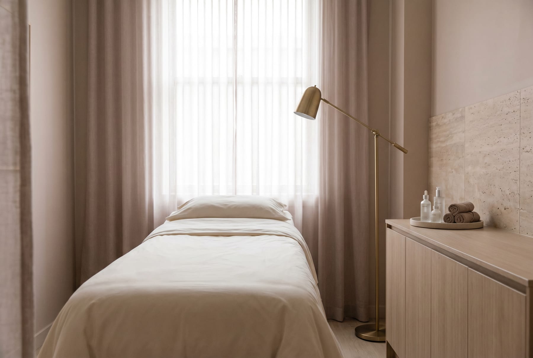 Treatment room at MAGIC AESTHETIC ACADEMY